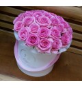 Букет Милая принцесса из 15 розовых роз в шляпной коробке