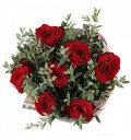 Букет Неожиданное признание из 7 красных роз с зеленью