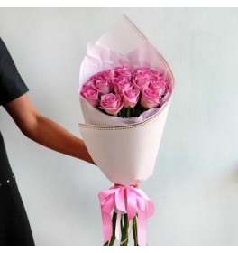 Букет из 19 розовых роз 50 см