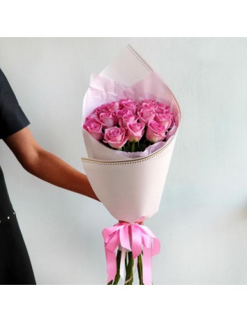 Букет из 19 розовых роз 50 см