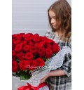 Букет В твоих объятьях из 101 красной розы
